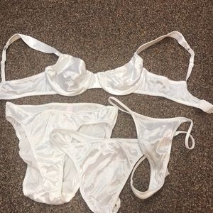 Satin Victoria’s Secret set!